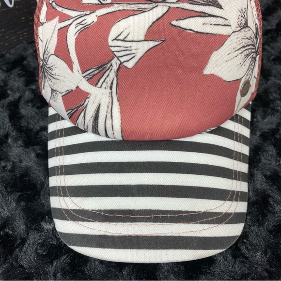 Roxy Trucker Hat - Picture 3 of 6